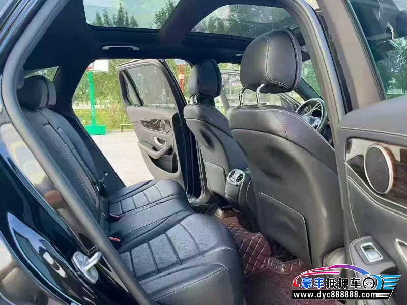 17年奔驰GLC轿车抵押车出售