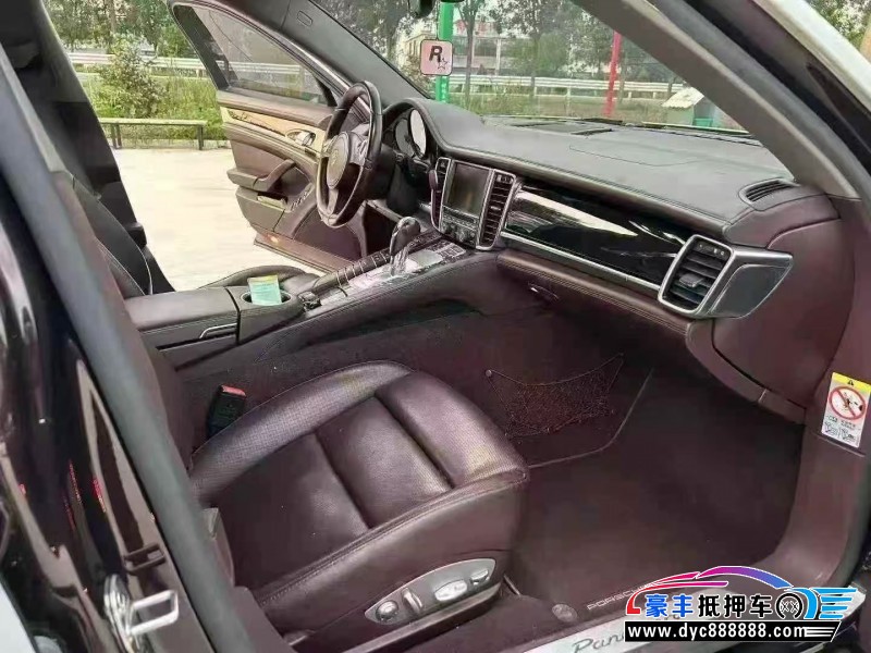 15年保时捷帕纳梅拉轿车抵押车出售
