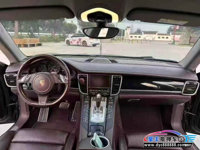 15年保时捷帕纳梅拉轿车抵押车出售