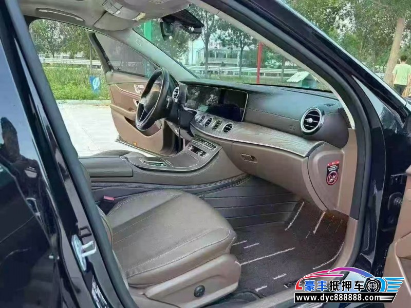 21年奔驰E轿车抵押车出售
