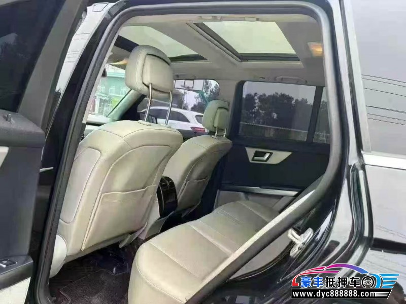 13年奔驰GLK轿车抵押车出售