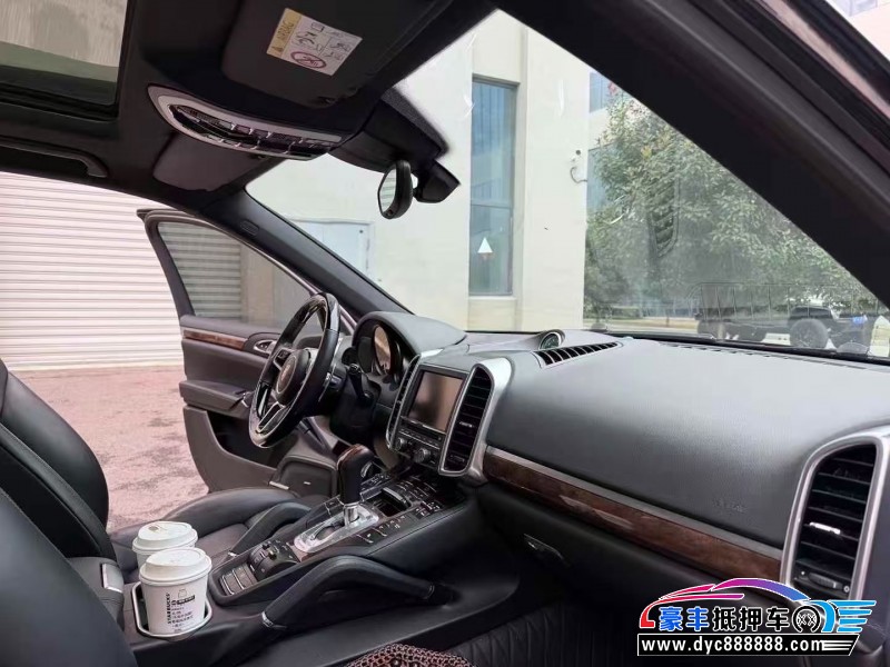 15年保时捷卡宴SUV抵押车出售