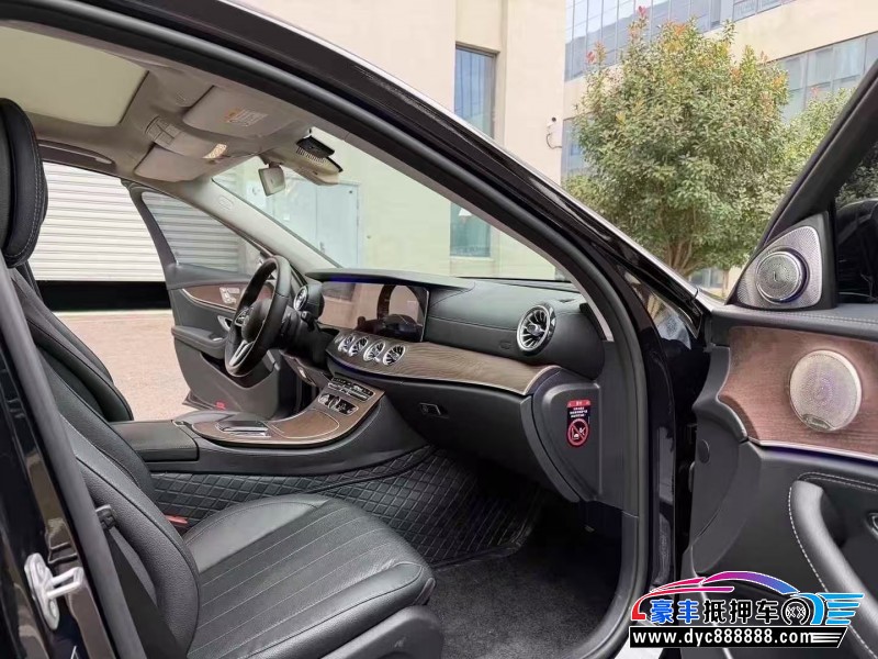 20年奔驰E轿车抵押车出售