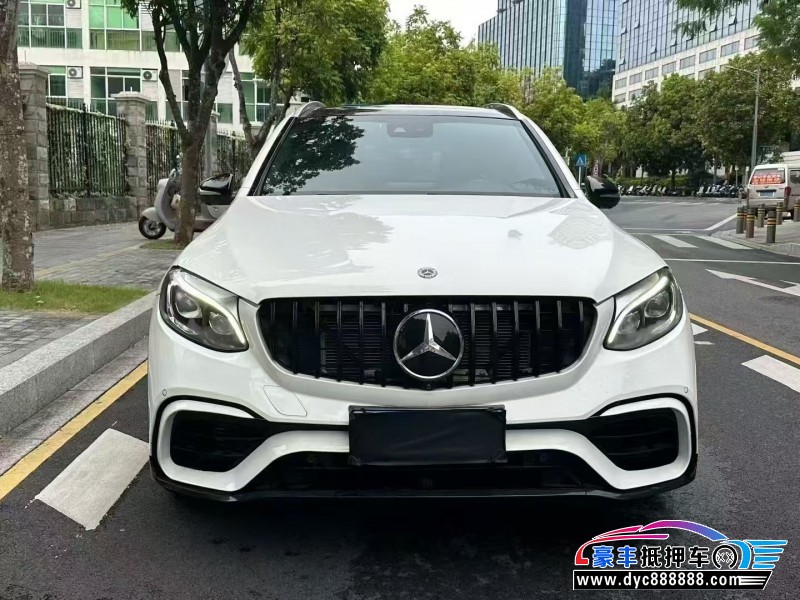 19年奔驰GLC轿车抵押车出售