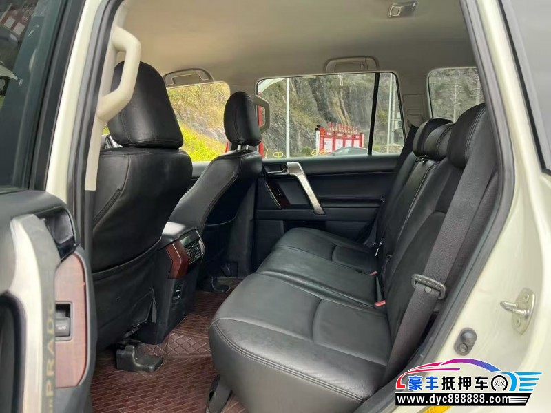 16年丰田普拉多（霸道）轿车抵押车出售