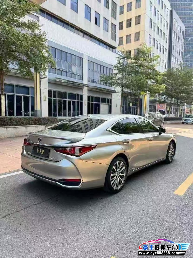 21年雷克萨斯ES轿车抵押车出售