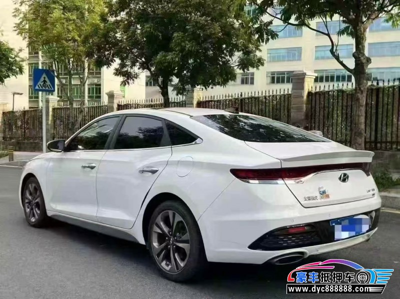 21年现代菲斯塔轿车抵押车出售