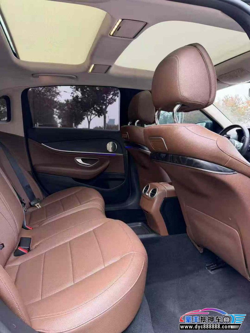 19年奔驰E轿车抵押车出售