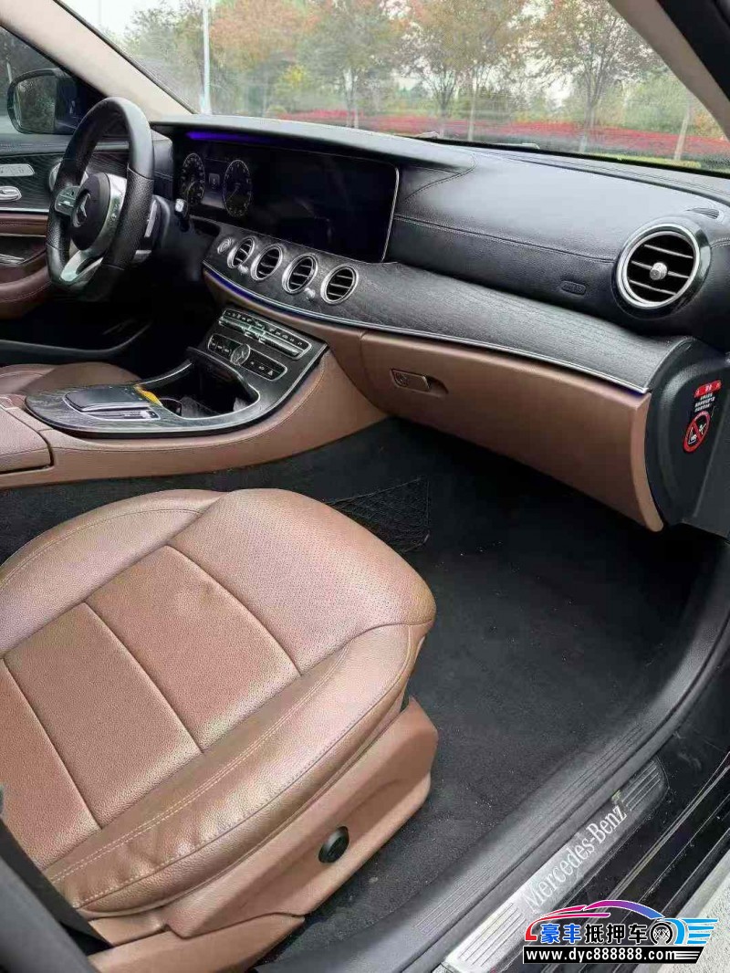 19年奔驰E轿车抵押车出售