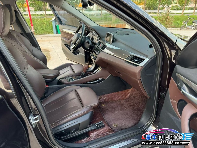 17年宝马X1轿车抵押车出售