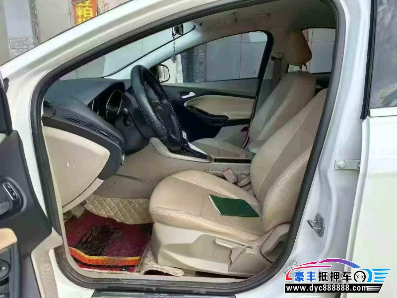 16年福特福克斯轿车抵押车出售