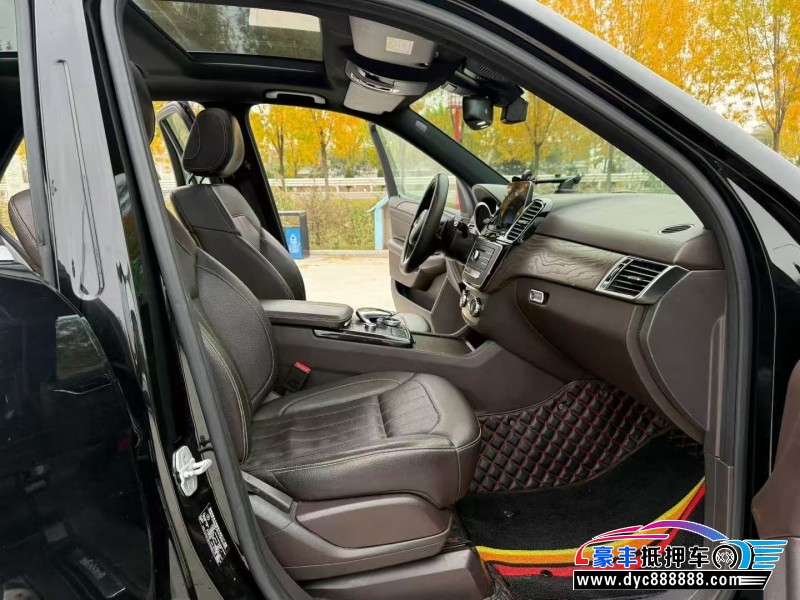 17年奔驰GLE轿车抵押车出售