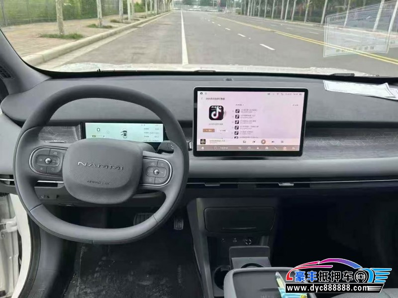 25年东风纳米06轿车抵押车出售