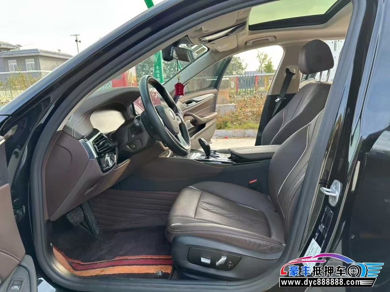 21年宝马5系轿车抵押车出售