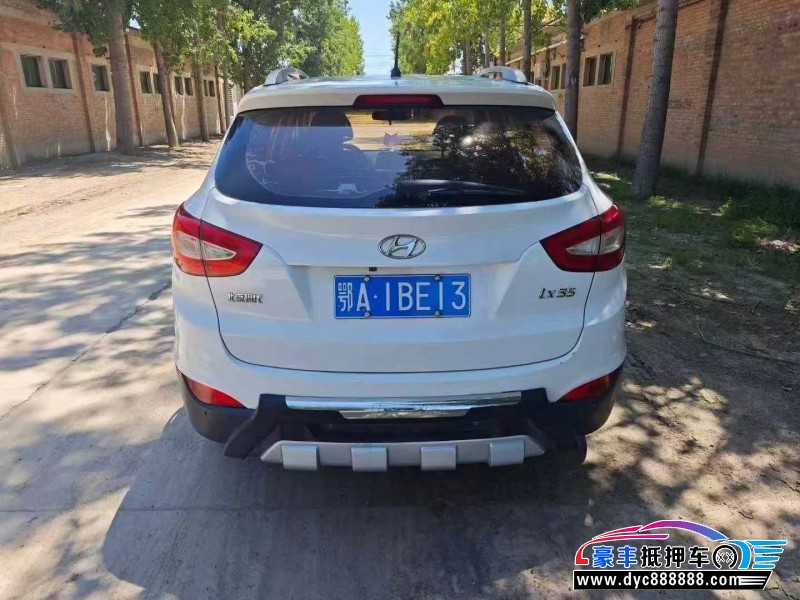 16年现代ix35轿车抵押车出售