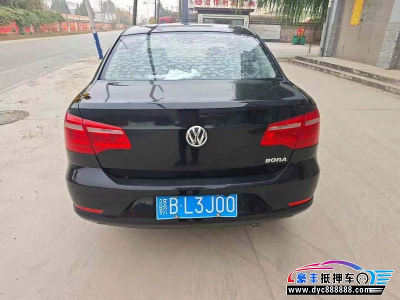 14年大众宝来轿车抵押车出售