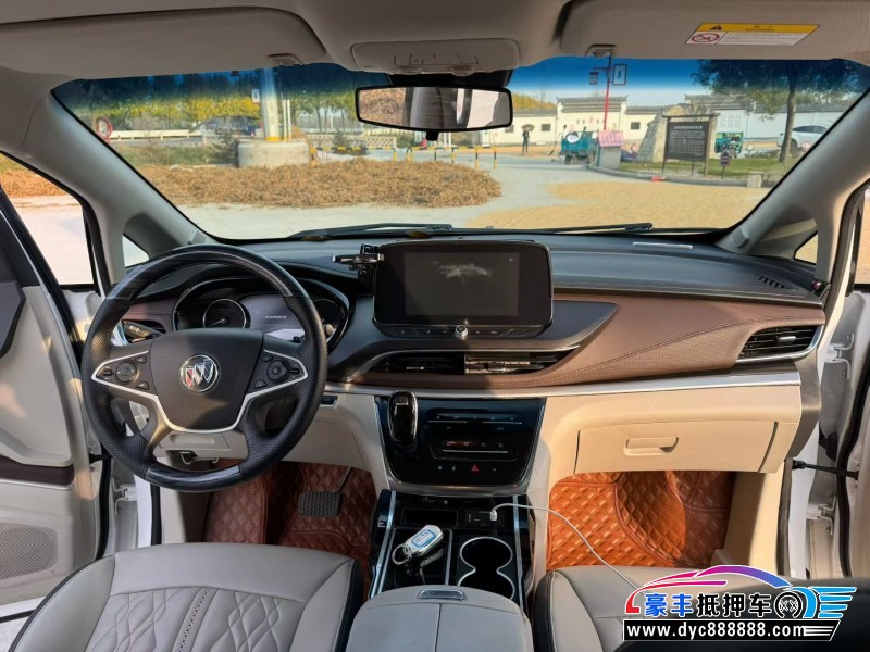 22年别克GL8轿车抵押车出售