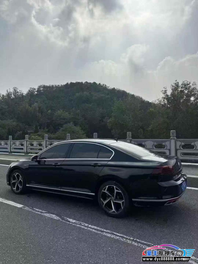 23年大众迈腾轿车抵押车出售