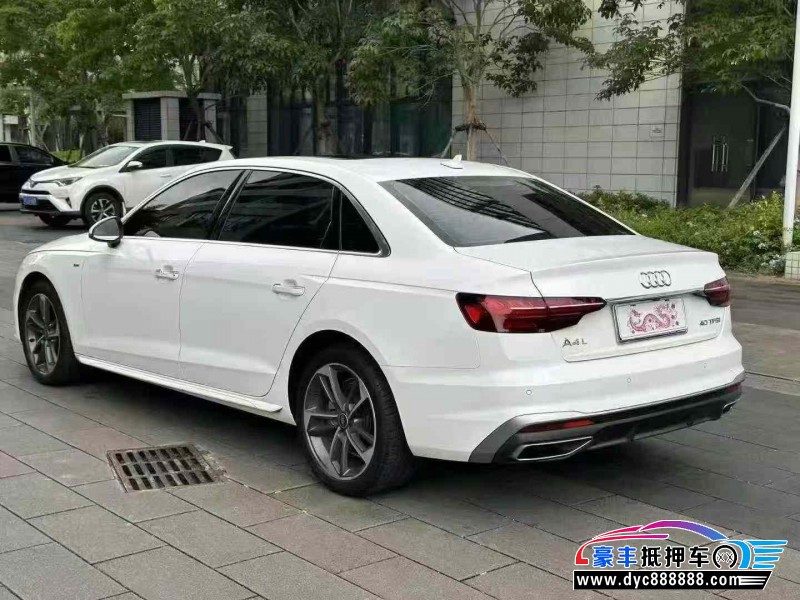 23年奥迪A4L轿车抵押车出售