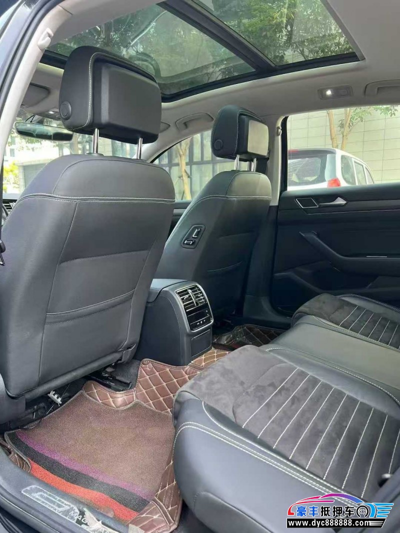 22年大众迈腾轿车抵押车出售