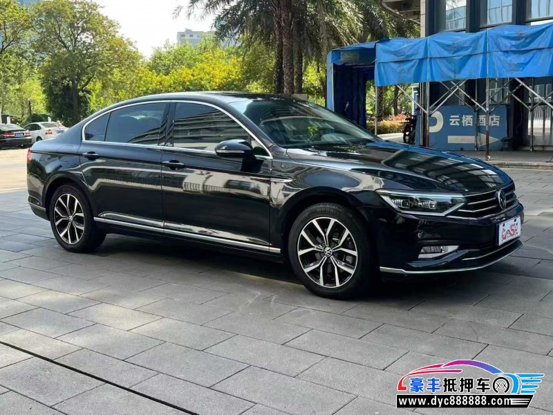 22年大众迈腾轿车抵押车出售