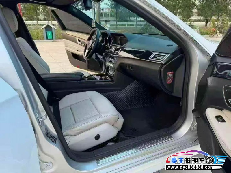 14年奔驰E轿车抵押车出售