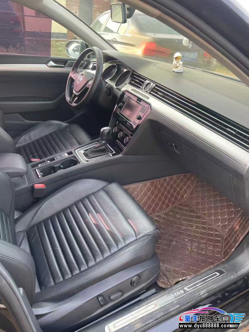 18年大众迈腾轿车抵押车出售