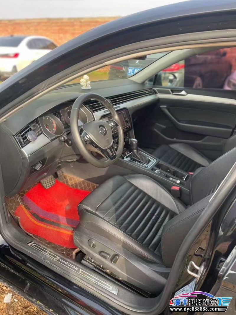 18年大众迈腾轿车抵押车出售