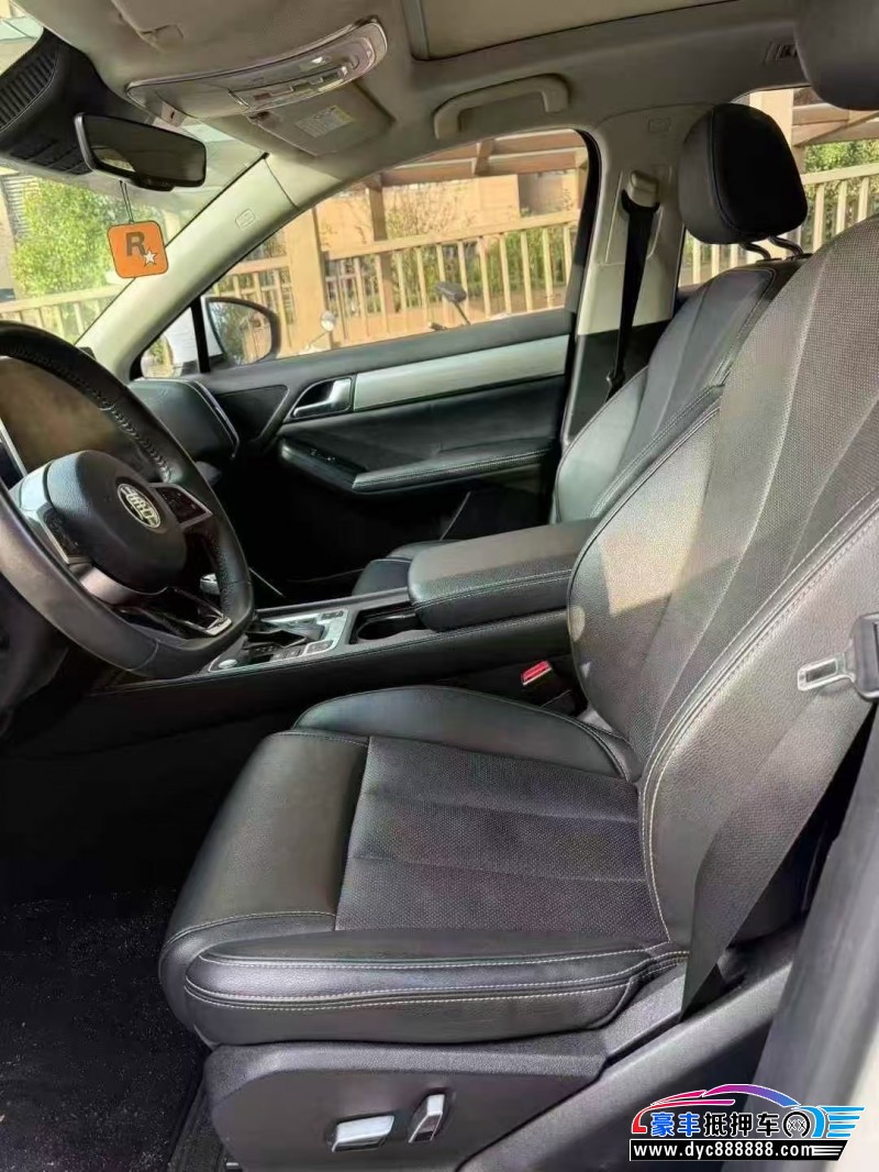 19年比亚迪唐轿车抵押车出售