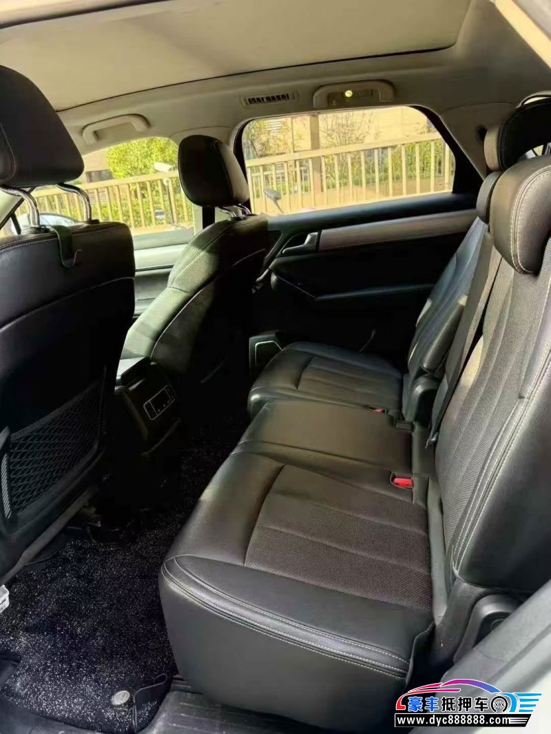 19年比亚迪唐轿车抵押车出售