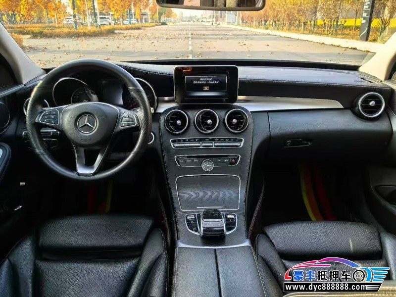 16年奔驰C轿车抵押车出售