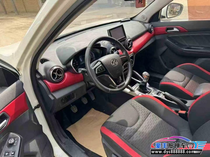 18年北汽绅宝X35轿车抵押车出售