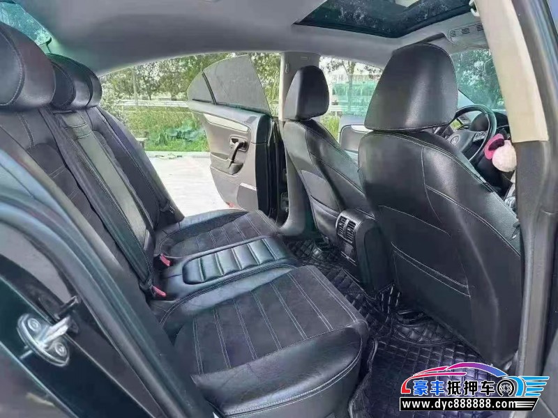 13年大众CC轿车抵押车出售