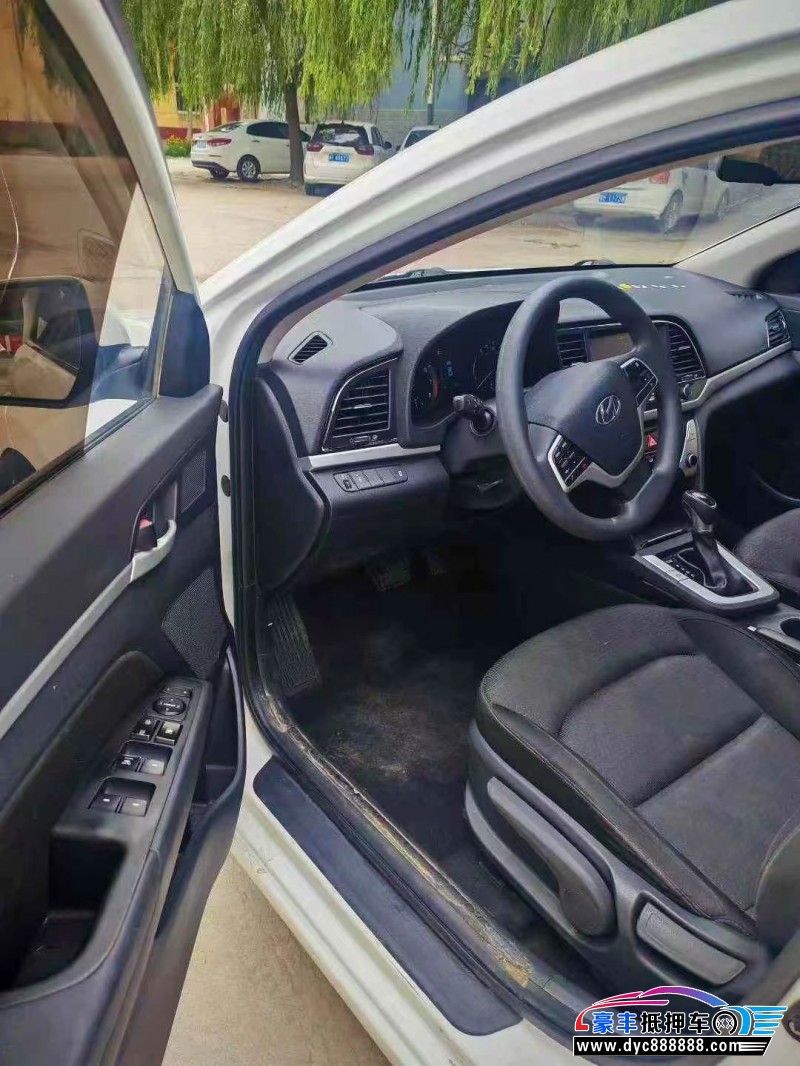 18年现代领动轿车抵押车出售