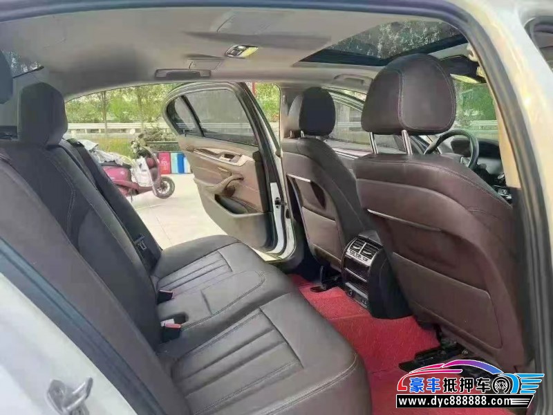 20年宝马5系轿车抵押车出售