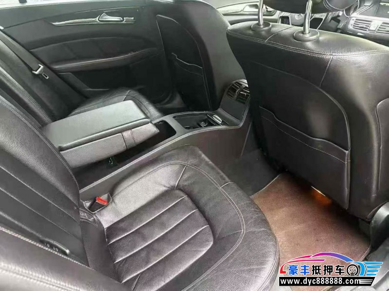 14年奔驰CLS轿车抵押车出售