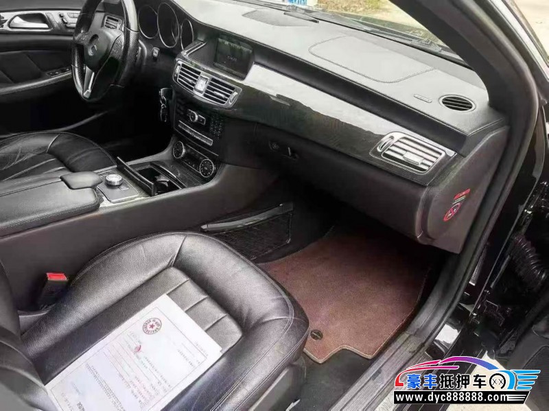 14年奔驰CLS轿车抵押车出售