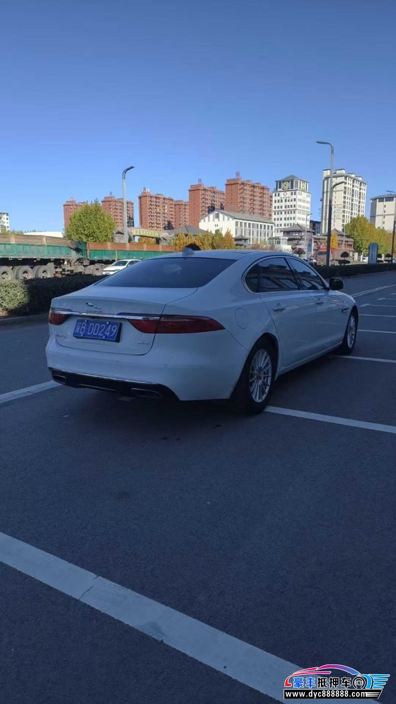 17年捷豹XFL轿车抵押车出售