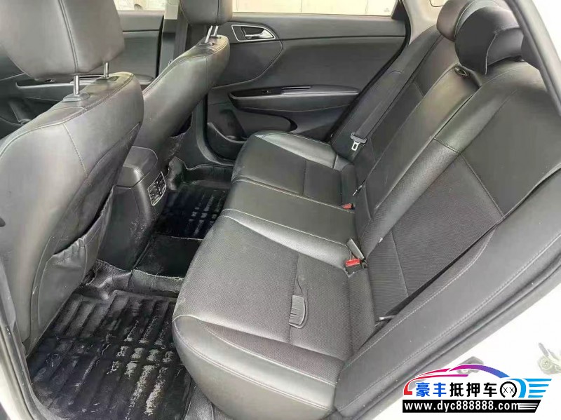 17年现代名图轿车抵押车出售