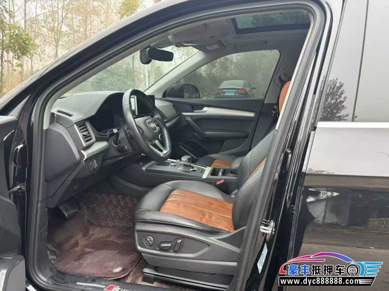 20年奥迪Q5轿车抵押车出售