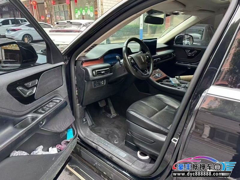 22年林肯飞行家轿车抵押车出售