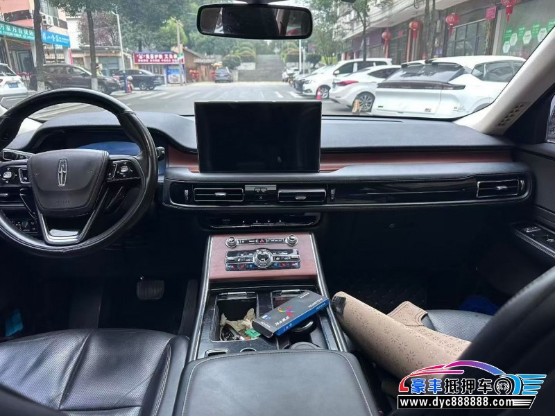 22年林肯飞行家轿车抵押车出售