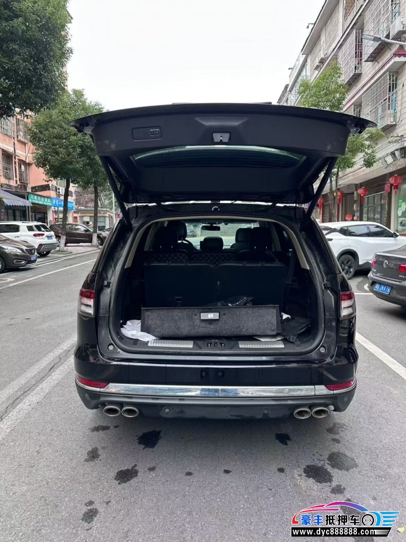 22年林肯飞行家轿车抵押车出售