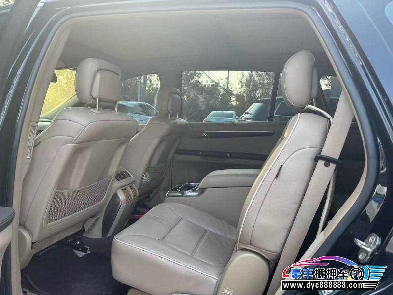 15年奔驰R轿车抵押车出售