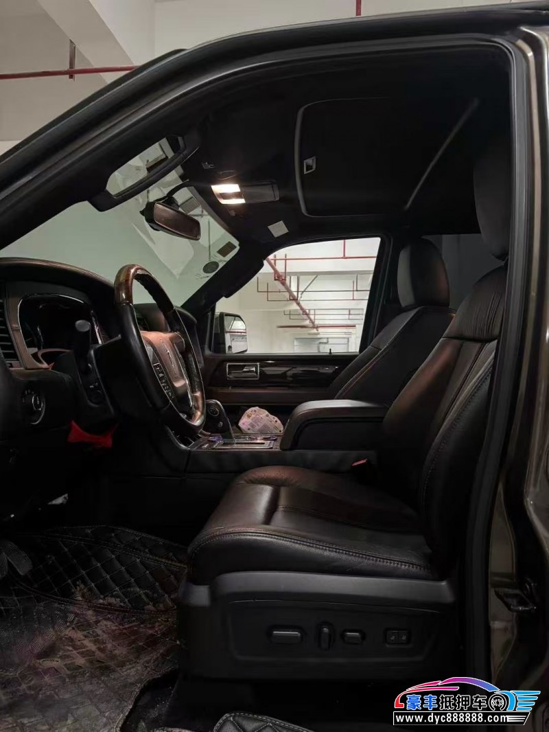 17年林肯领航员轿车抵押车出售