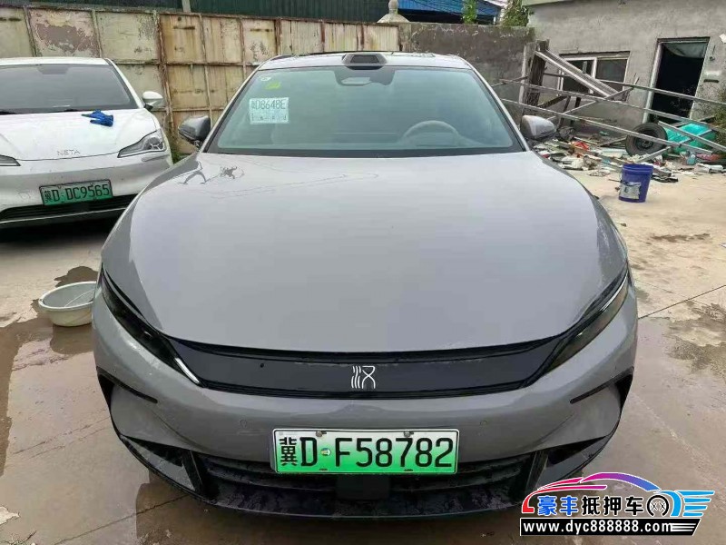 25年比亚迪汉轿车抵押车出售