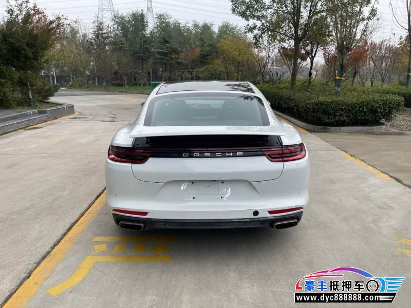 20年保时捷帕纳梅拉轿车抵押车出售