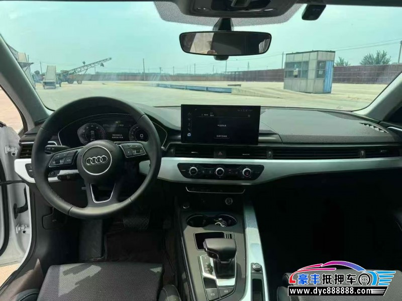 25年奥迪A4L轿车抵押车出售