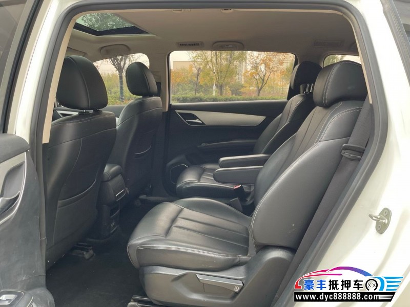 21年比亚迪宋轿车抵押车出售