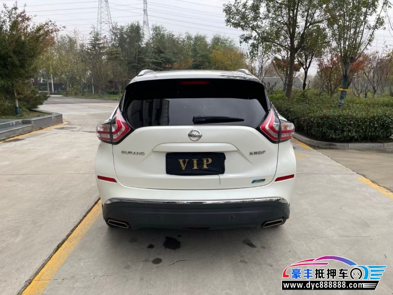 18年日产楼兰轿车抵押车出售